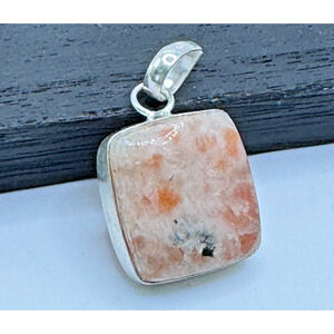 Sunstone .925 Pendant Jewelry Size 7.78 GR 2"